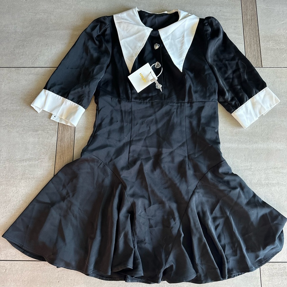 HYLEY school girl dress with beautiful crystal heart button detail!